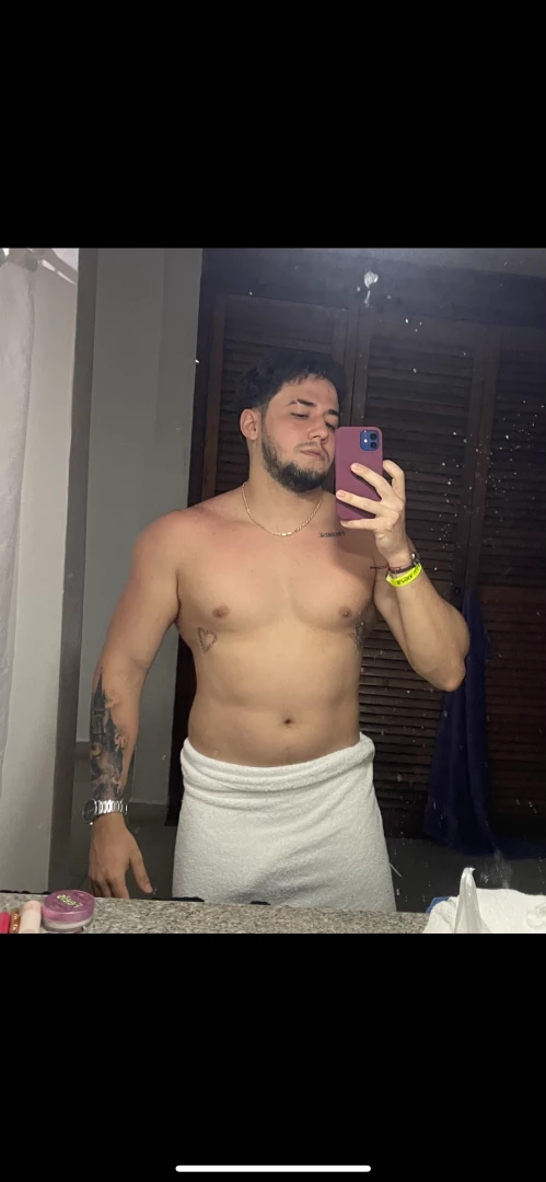 Honey do you want to see what s under my towel 