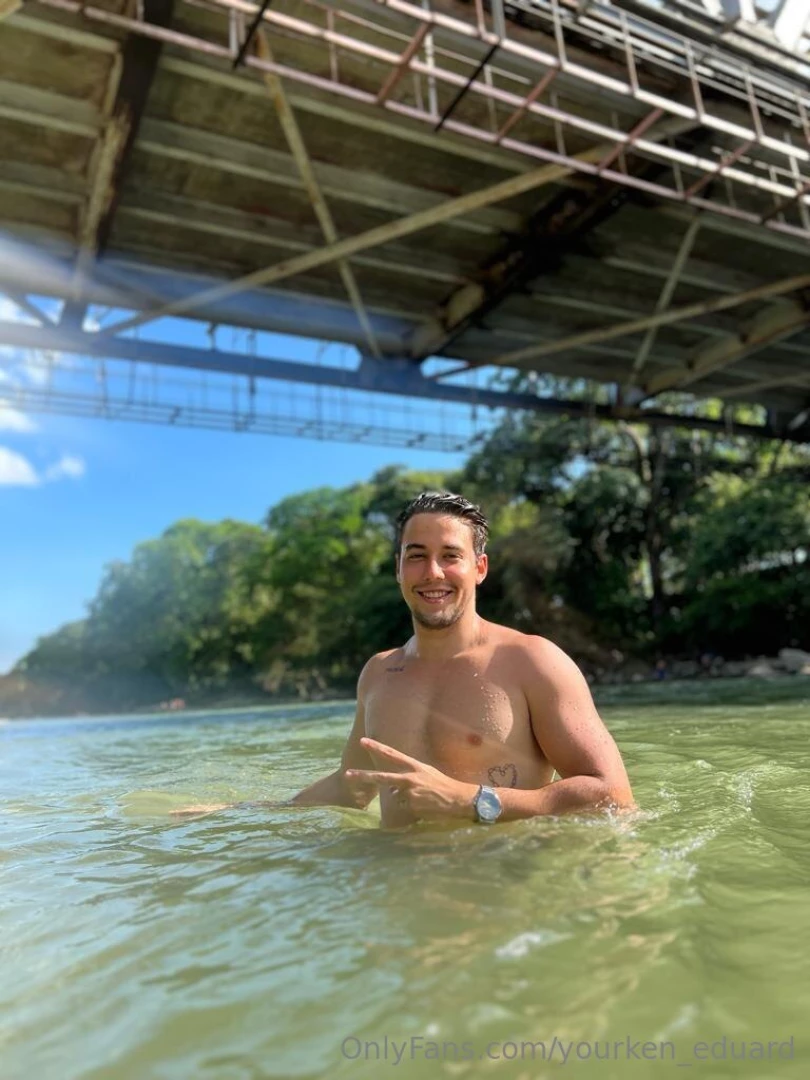 Refreshing me do you want to get to know me more write to me 