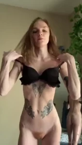 I filmed and streamed me trying on a tonnnn of bras wanna see