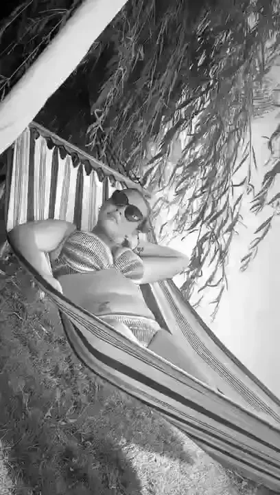 Hot day who want cool me down 