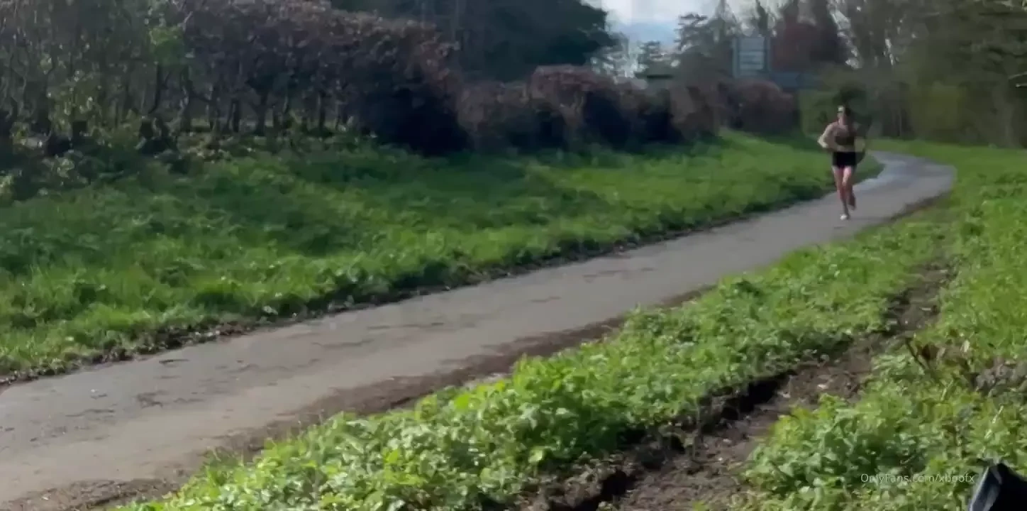 Keeping it all taut for your viewing pleasure part 1 