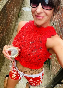 Nothing dodgy about hanging about in an alley now is there