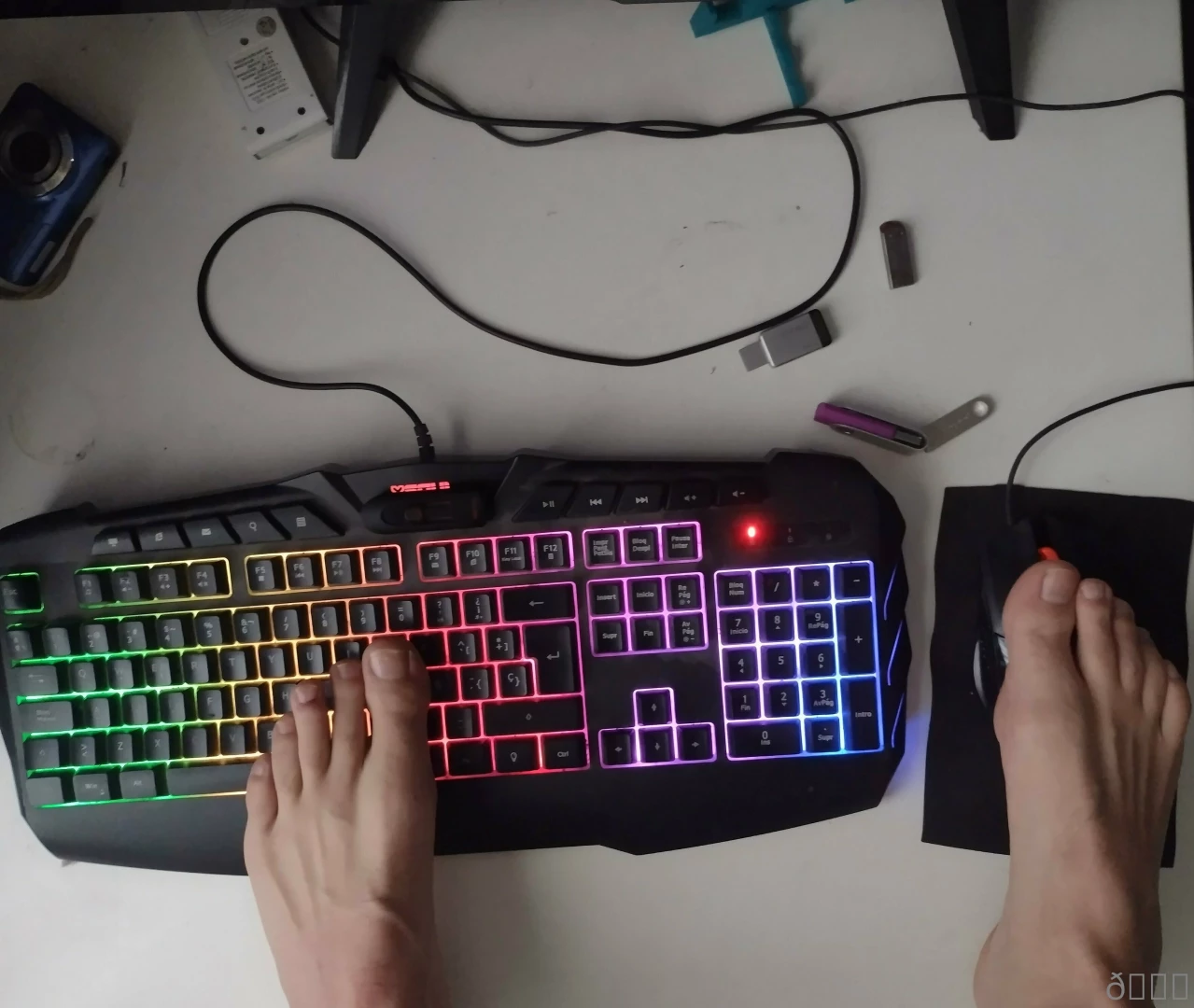 I enclose a file baby 