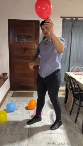 Do you like balloons how about i pop them with my ass watch the