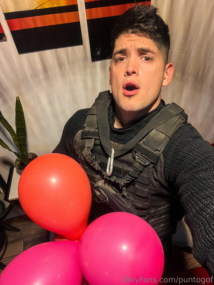 This cop should pop a few balloons 