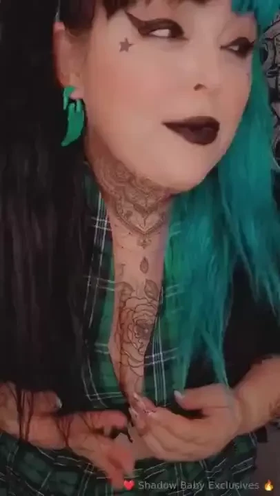 Cum play daddy i need your fat cock in my pussy sext me in the dms 