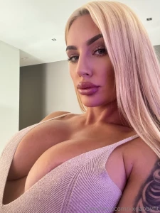 I m here all horny waiting for you to dm me and help me cum