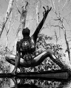 Peek from a shoot with steve griffey i did over the weekend more