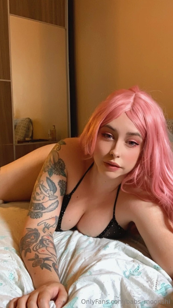 Wanna see how sheer it looks when i stretch it 