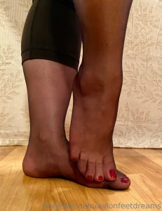 Happy hump day watch for my new video posing and dipping in black part 1