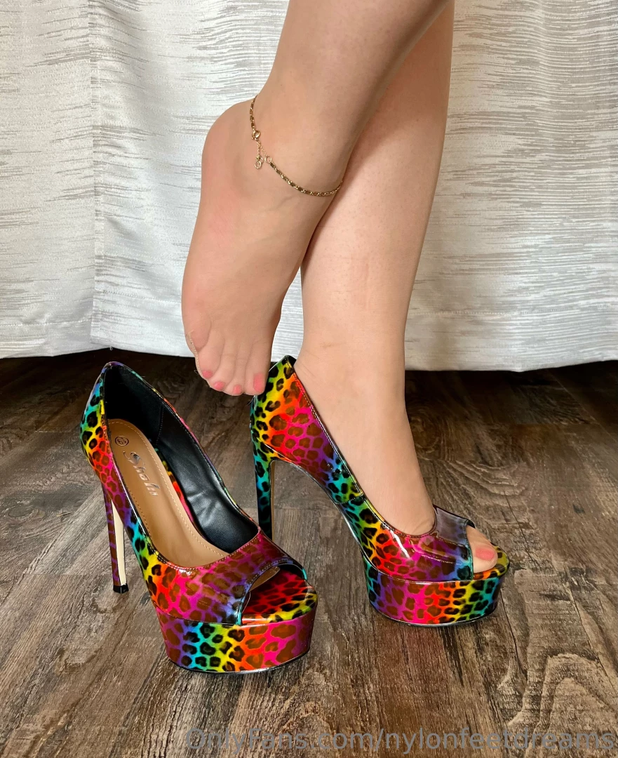 Happy footrub friday part 1 