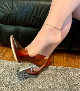 Who wants to see these heels fall off and who wants to help them do it part 1
