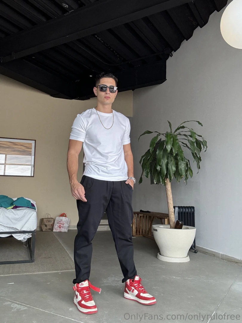 Te gusta como brilla mi chain 