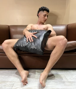 Que pasa si dejo caer la almohada part 1