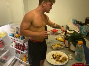 Things always get hot af in the colton kitchen so many good smells for