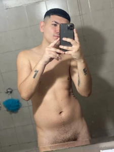 Ezeqieloff free ezeqieloff follow him custom videos custom photos