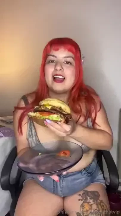 I love eating so much give me more burger 