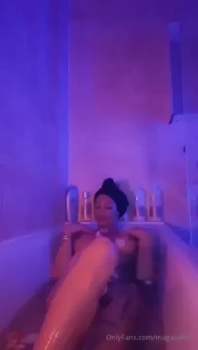 Taking a shower to look beautiful for you 