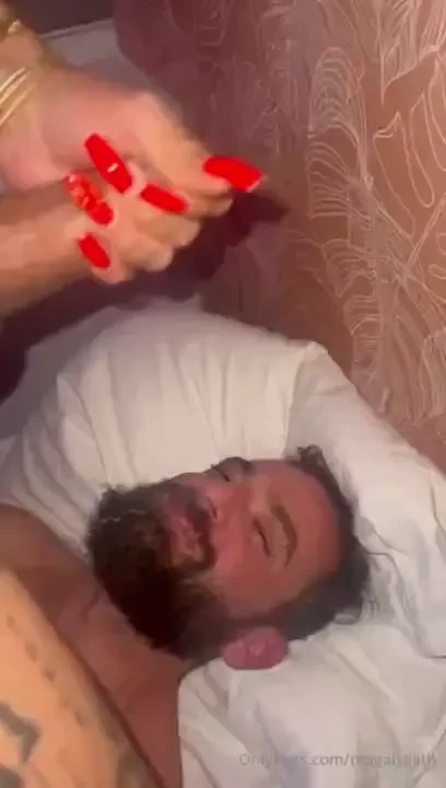 London party i ll sit on your face until you are burried under my big part 3 