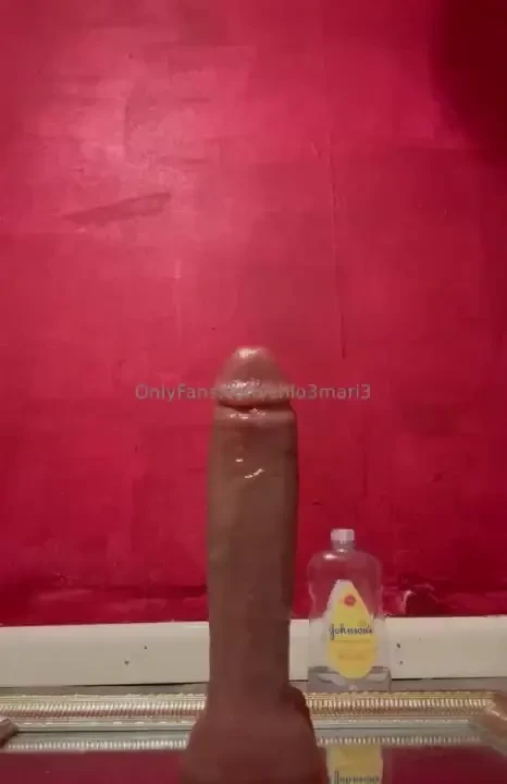 I love to ride big dicks worship my ass 