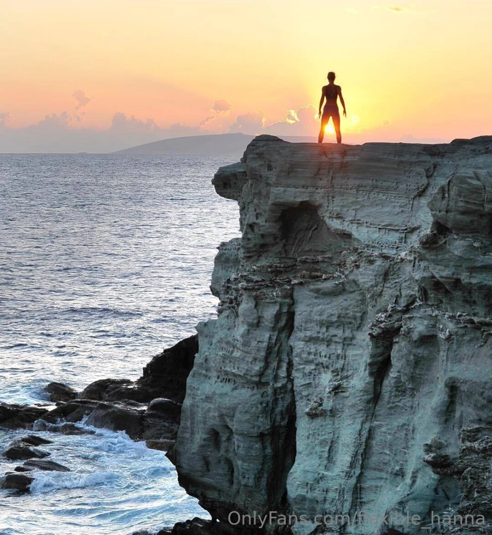 Touching every corner of your mind find me on this photo 