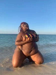 Phat-ass-phoebe part 39