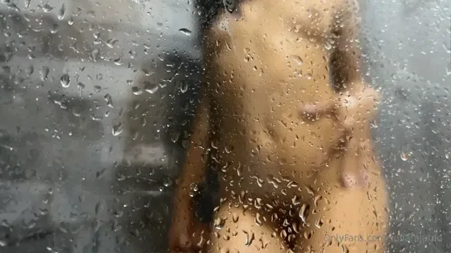 Babe i need a steamy shower with you now i want you to really get me 