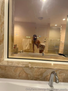 If i disappear for hours in this bathroom i am taking selfies