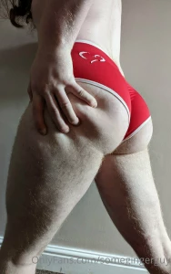 Some free cheek to know what your missing in the pics without the red