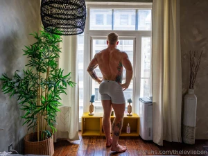 Waiting for friday wby