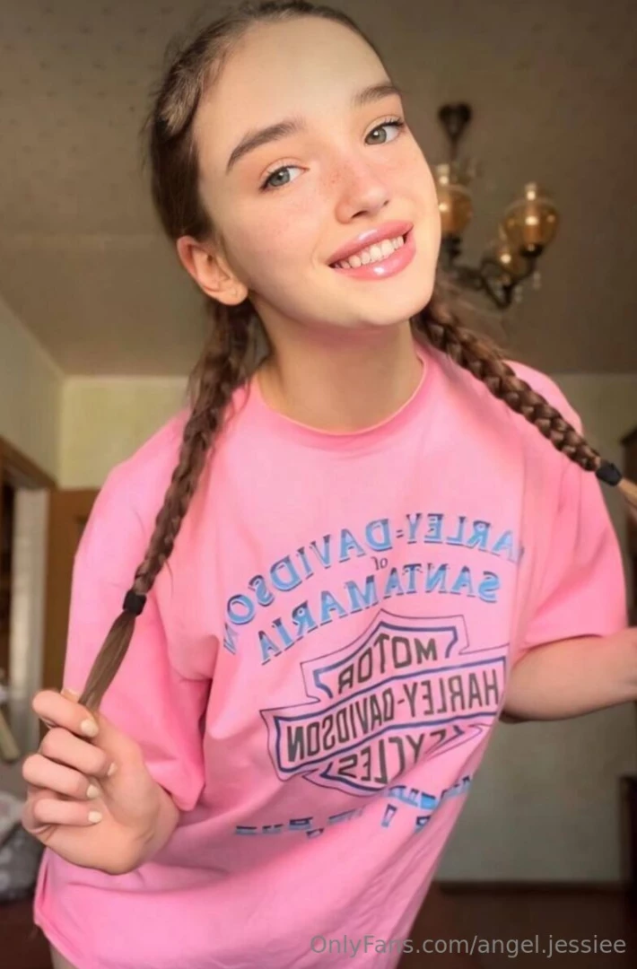 Omg she just made her page free to sub paw69 paw69 gorgeous babe has part 318 