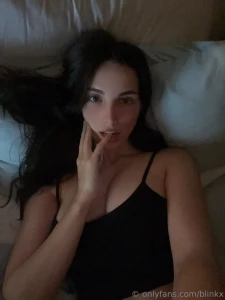 The look on my face when you say you wanna eat me out see my pussy at