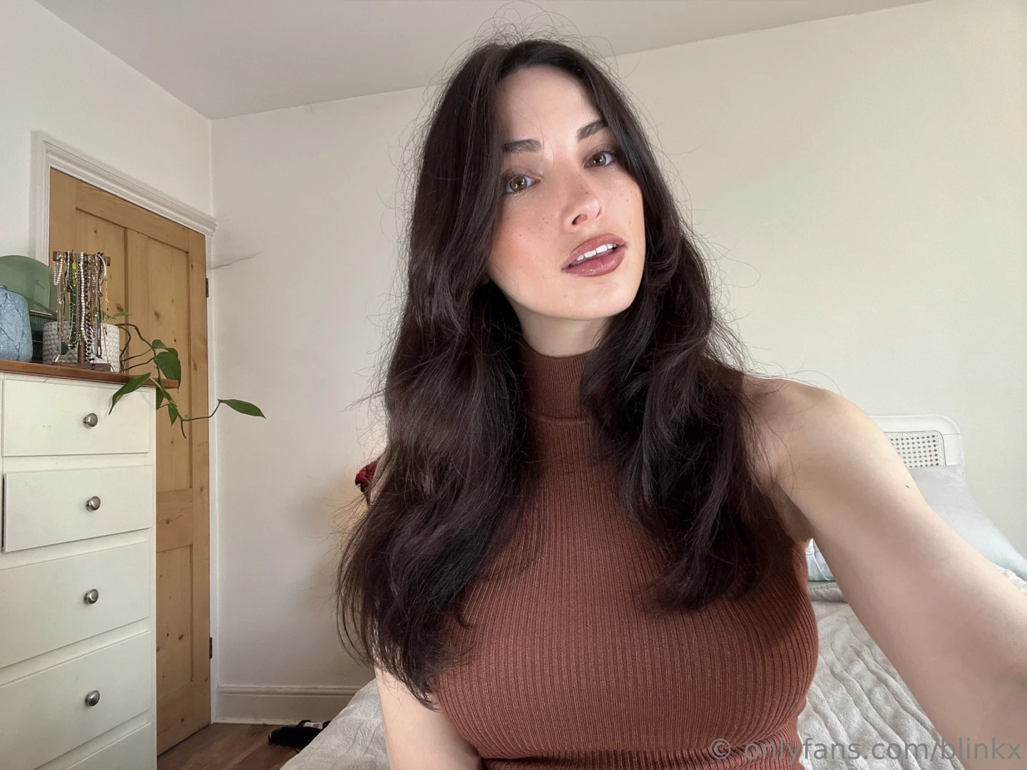 Have you seen my video wearing this dress might look modest but you ll part 1 
