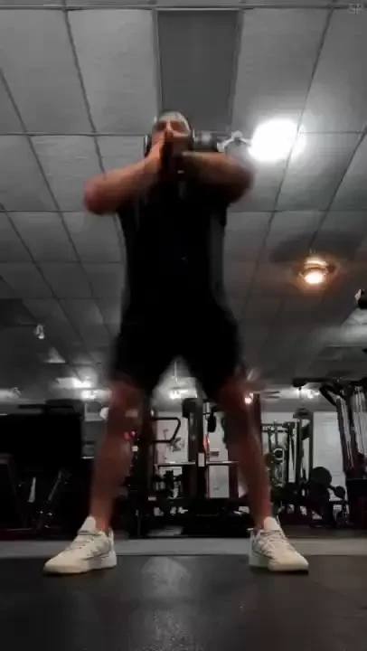 Workout of the day 5 rounds - 6 strict shoulder press each arm - 6 