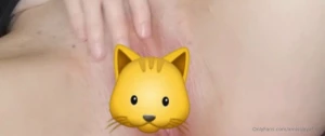 Watch me play with this wet pussy