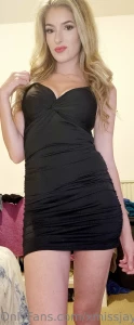 Look at me in my sexy little black dress watch me strip down to