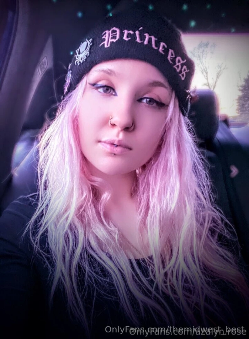 Azalyn rose custom content video calls girlfriend experience role play 