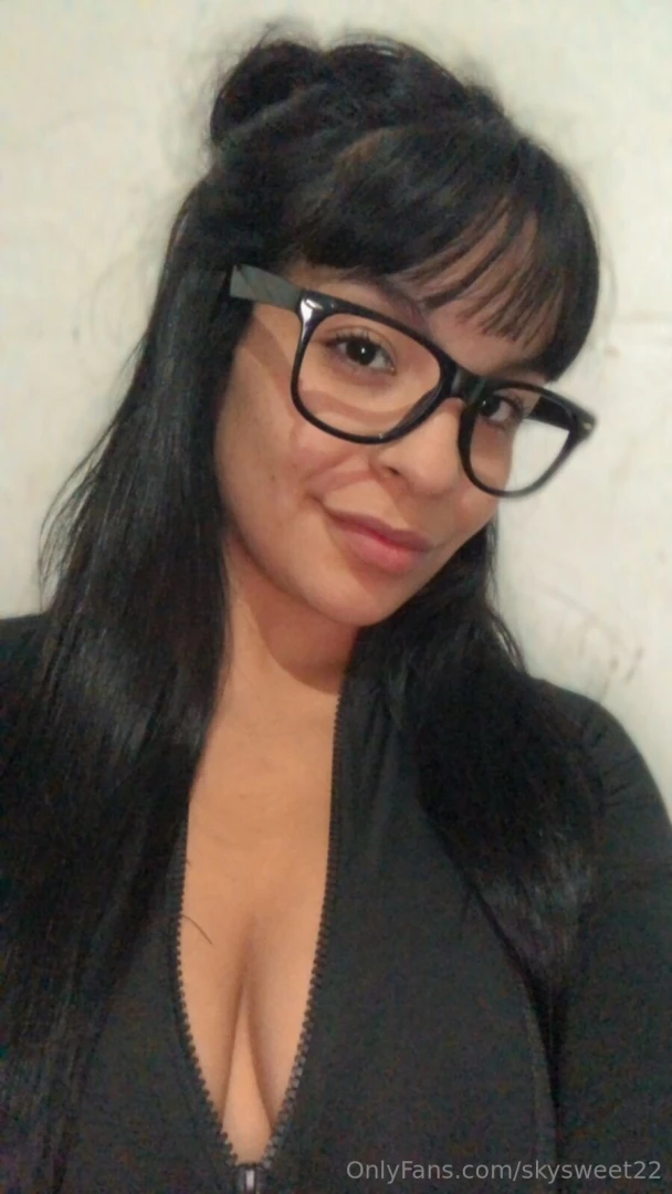 How do these glasses look on me love 