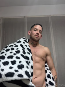 He sees me as an ice king as i walk around with my armor well hung