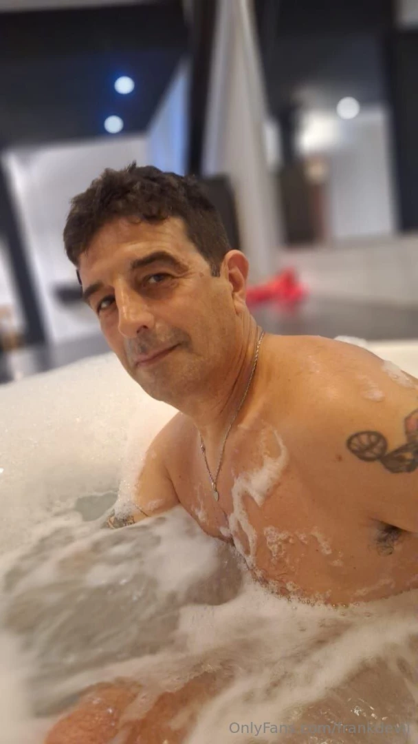 Fabiobadboy couple content free subscription customs sexting nud3s 