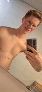 Hot gym day take a look at my body if you re into it i will upload part 8