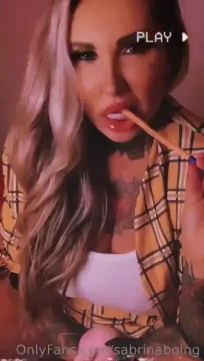 Hi daddy come see this patricinha patricinha with her white lace 