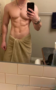 Who wants to see me drop the towel