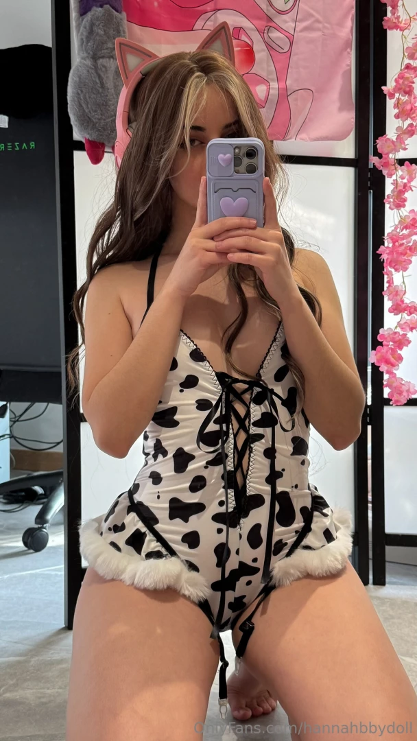 First fan to tip 15 will get 250 worth in content 