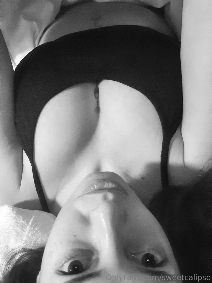 Sexy slut for you let s masturbate together 