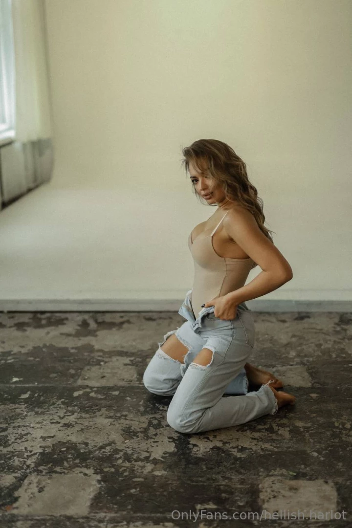 I have had many f_scinating and intim_te conversations with you 