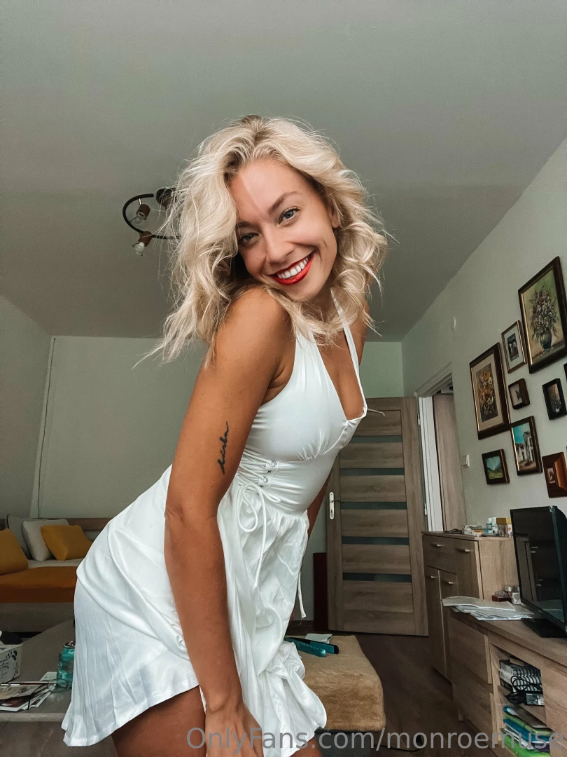 I m a new improved and naughtier version of marilyn dm me and find out 