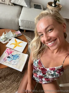 Friday to paint to be free and of course to be sexy today i want to part 1