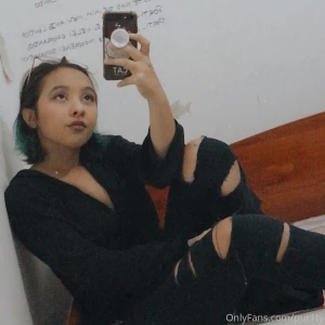 Hoje eu t bonita e maquiada ia tirar foto mas t mo frio part 3