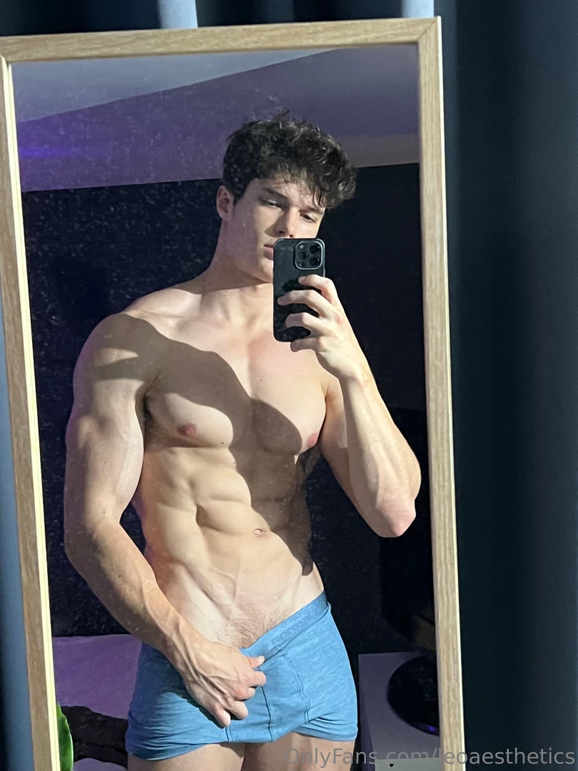 My balls are full wanna see my huge load 